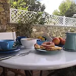 Oda ve Kahvaltı Stile Libero Lacona