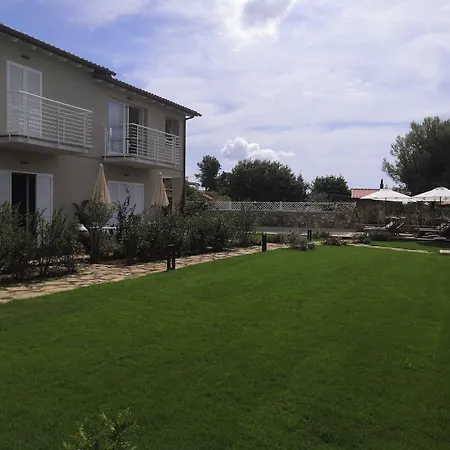 Oda ve Kahvaltı Stile Libero 4*