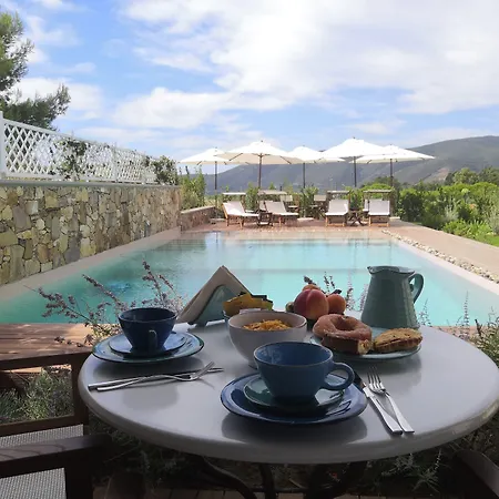 B&B Stile Libero 라코나