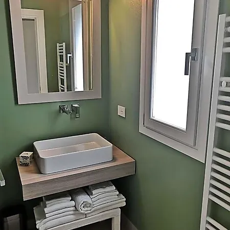 Stile Libero Nocleg ze śniadaniem 4*